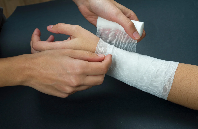 Schimbare pansament simplu – la domiciliu