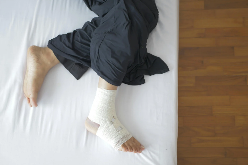 Îngrijire plagă simplă (neinfectată) – la domiciliu